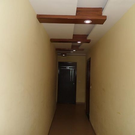 Hotel Silver Plaza Ahmedabad Exteriör bild