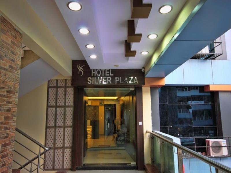 Hotel Silver Plaza Ahmedabad Exteriör bild